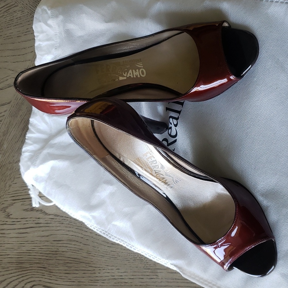 Salvatore Ferragamo Pumps Deep Red